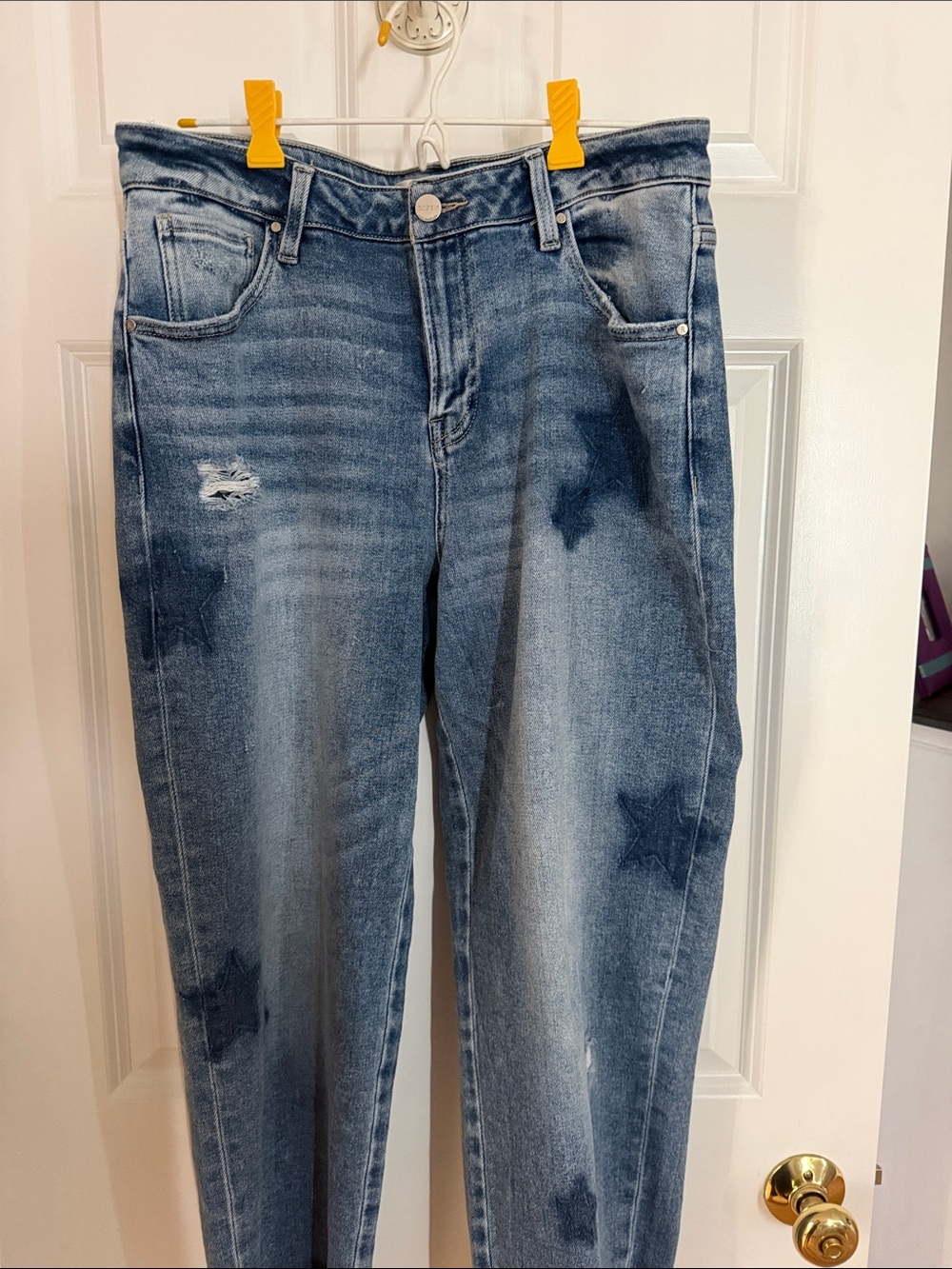 Women’s Star-Accent Straight Leg Jeans — Blue